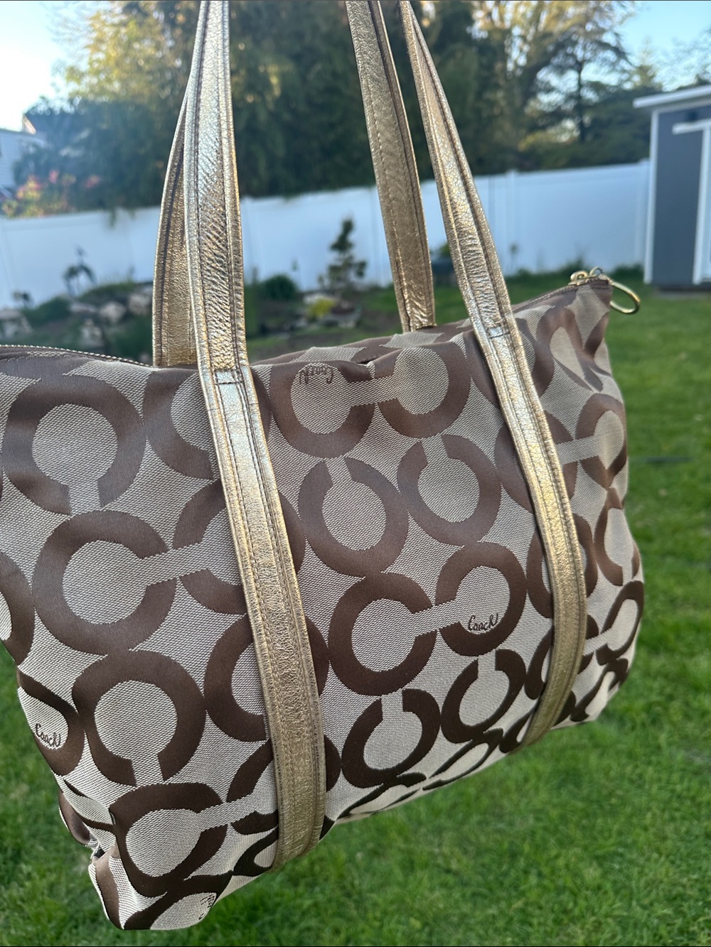 Coach Poppy Optic C Brown Tote With Confetti Hang Tag - Picture 5 of 17